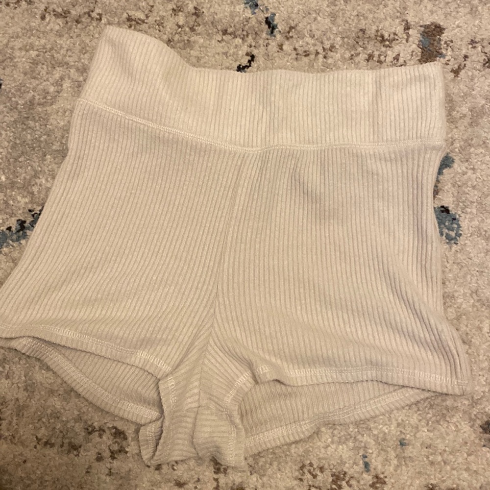 NWT Ribbed Ivory Abercrombie Shorts